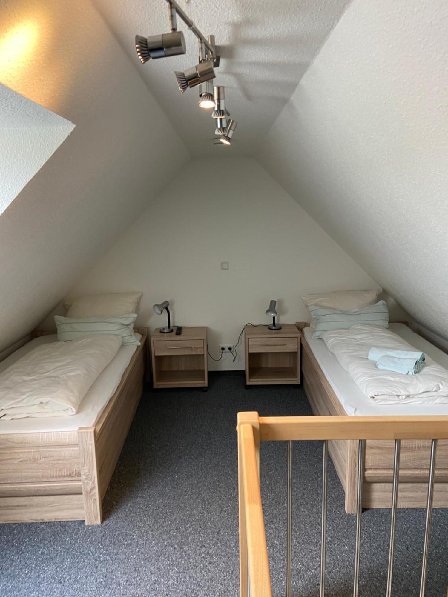 Hotel Zum Grossen Krug Wirdum エクステリア 写真
