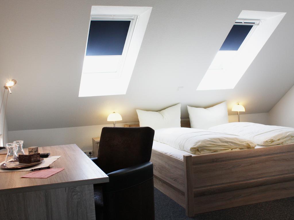 Hotel Zum Grossen Krug Wirdum エクステリア 写真